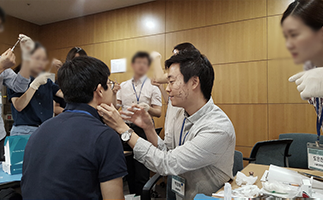 STORY 1 이미지 1